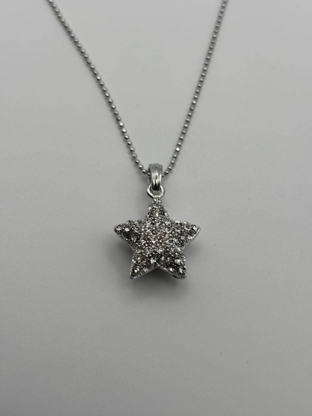 Pavé Star Pendant Necklace in Silver - Sparkling Women’s Jewelry